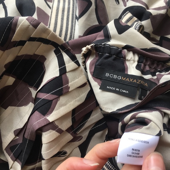 BCBG S/M Dress 100% Silk Leaf Print Sleeveless Neutral Sundress - Picture 7 of 8